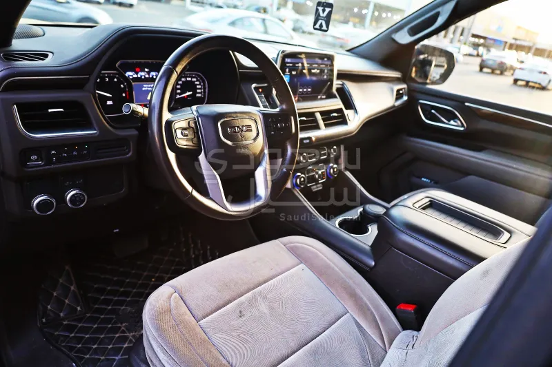 2021 GMC Yukon SLE