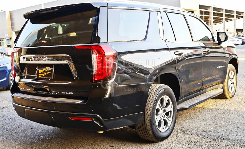 2021 GMC Yukon SLE