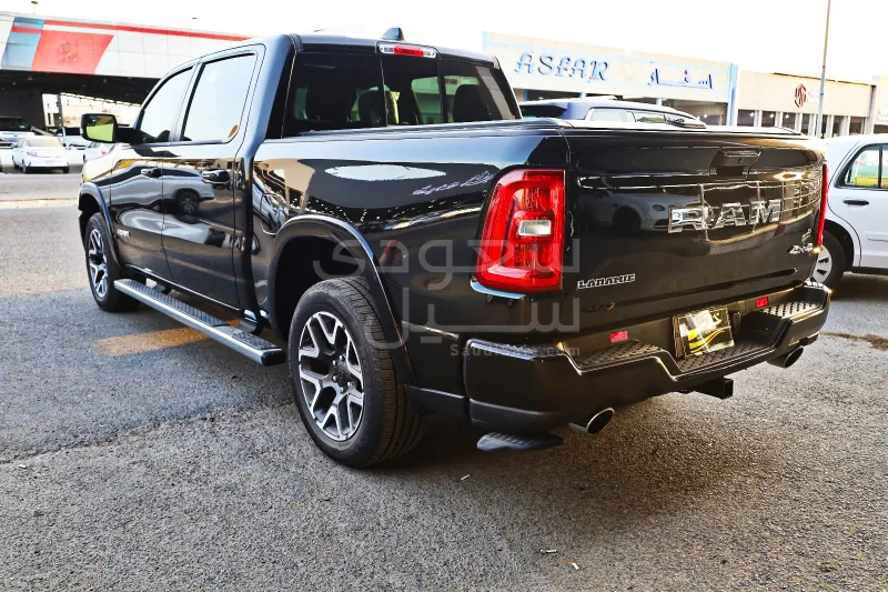 2025 Dodge Ram Laramie
