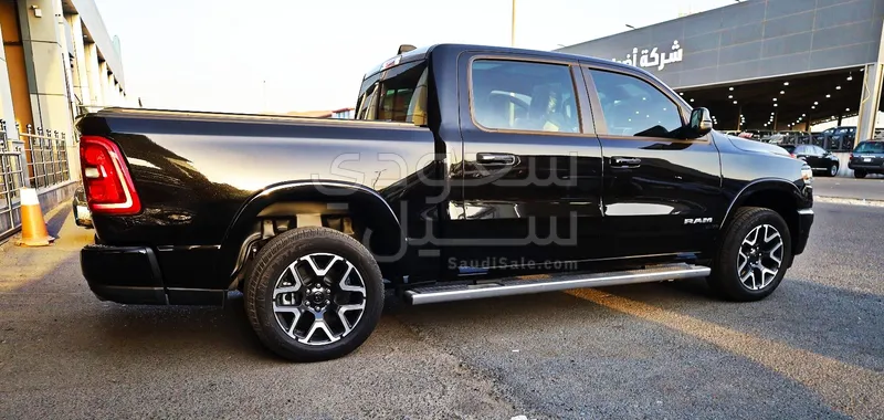 2025 Dodge Ram Laramie