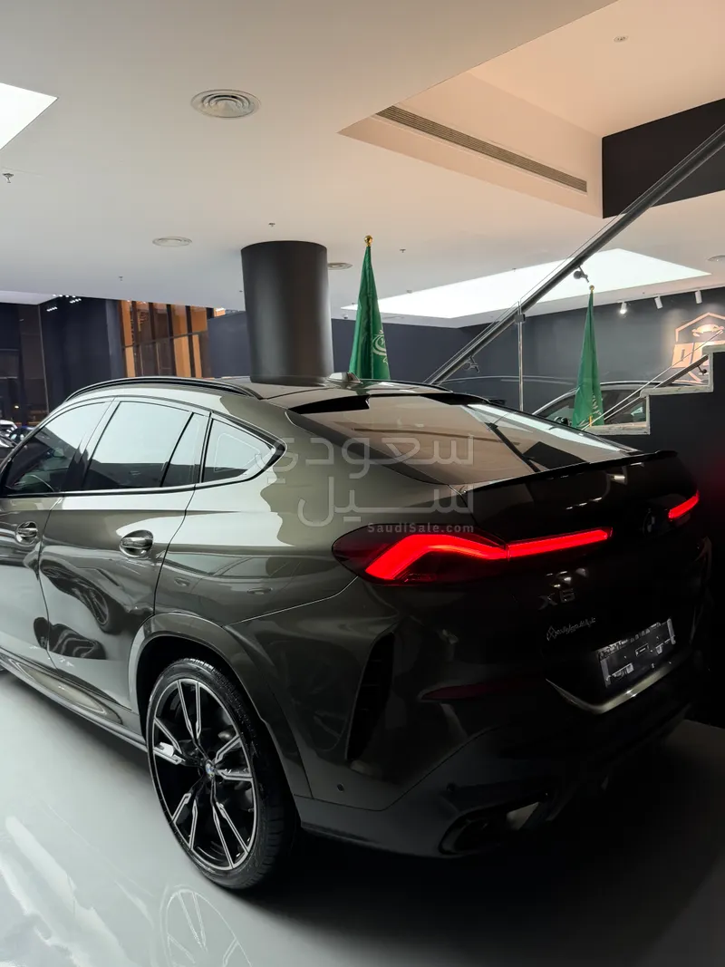 2025 بي ام دبليو الفئة اكس 6 إم كت