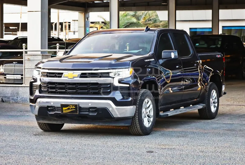 2024 Chevrolet Silverado LT