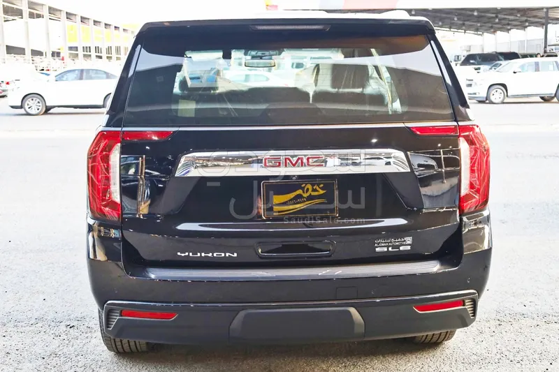2023 GMC Yukon SLE