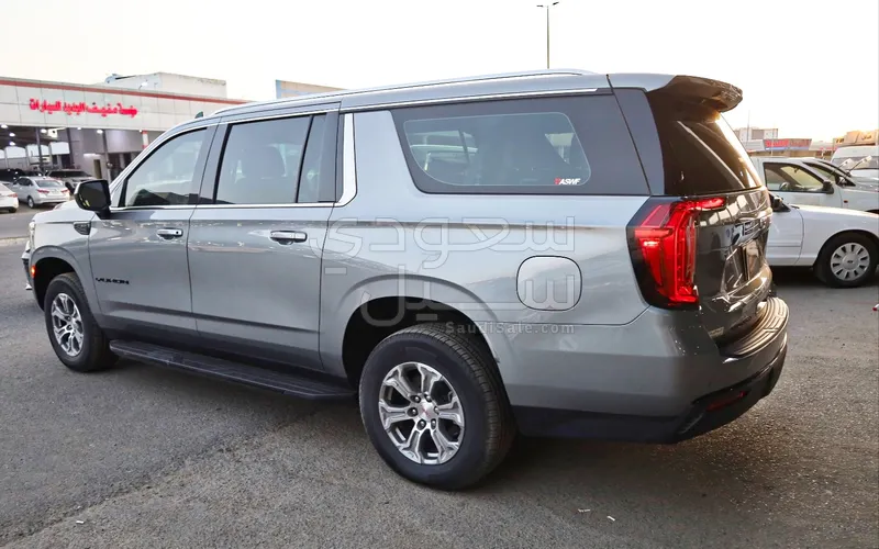 2023 GMC Yukon SLE