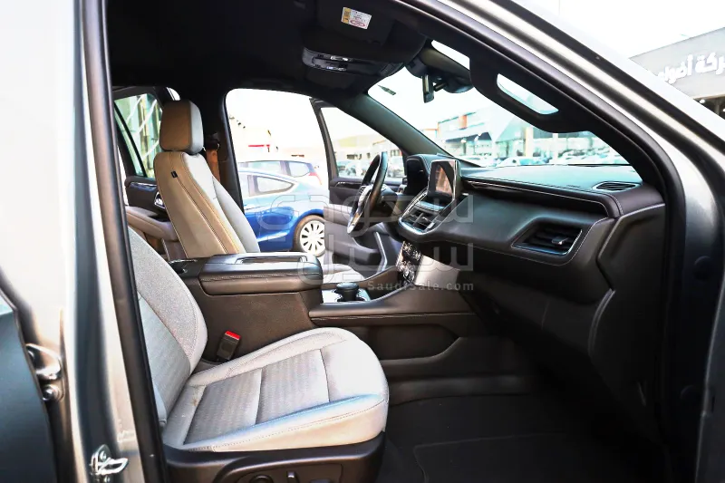 2023 GMC Yukon SLE