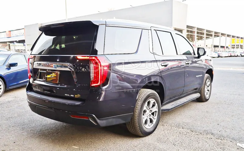 2024 GMC Yukon SLE