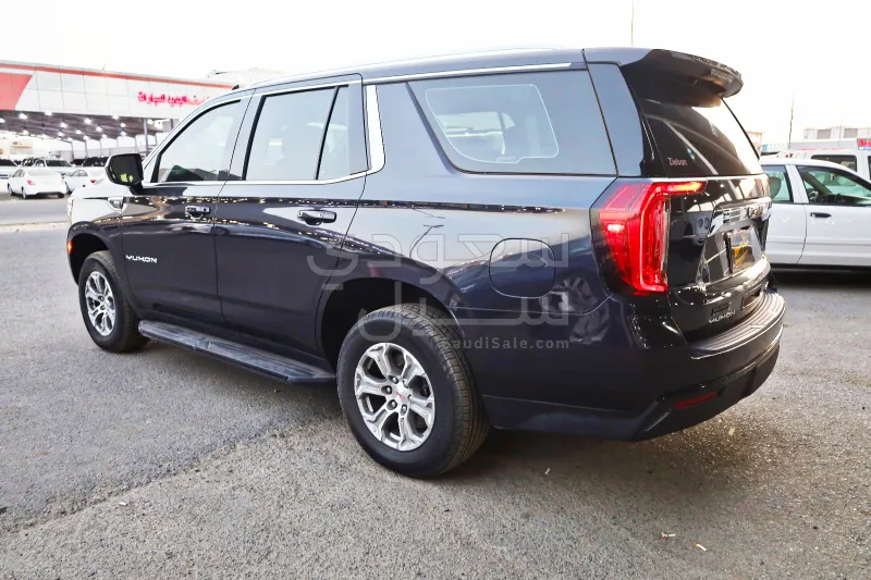 2024 GMC Yukon SLE