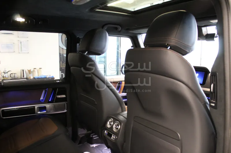 2025 مرسيدس - بنز جي 400 تيربو