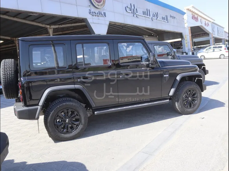2027 باو 212 T01
