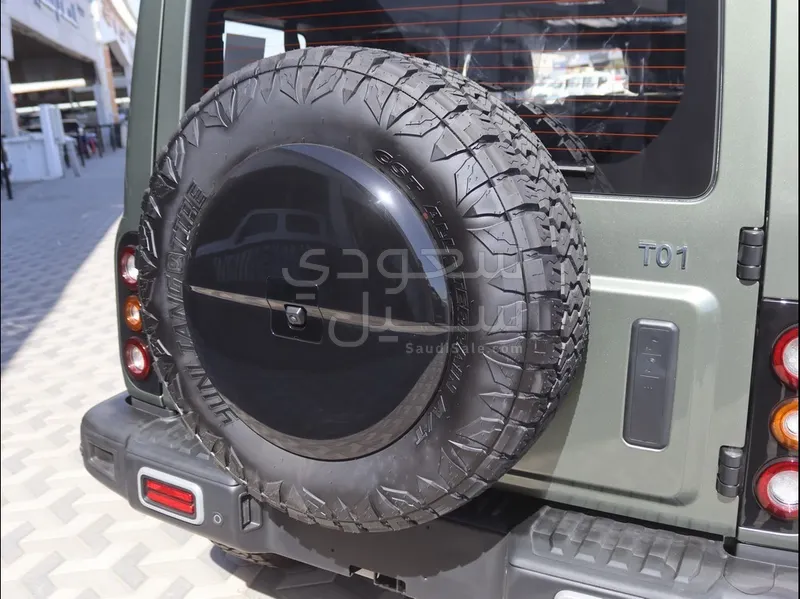2027 باو 212 T01
