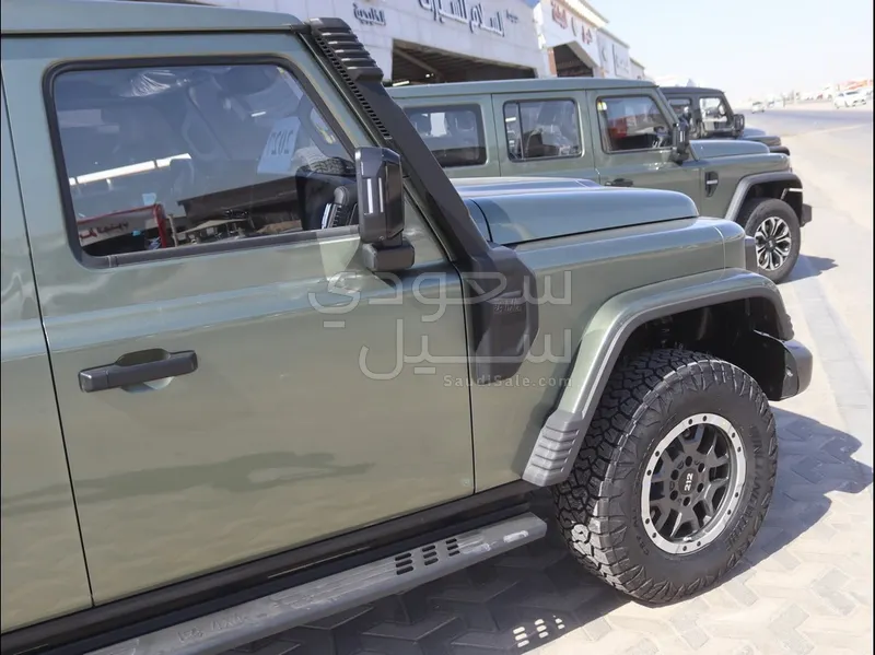 2027 باو 212 T01