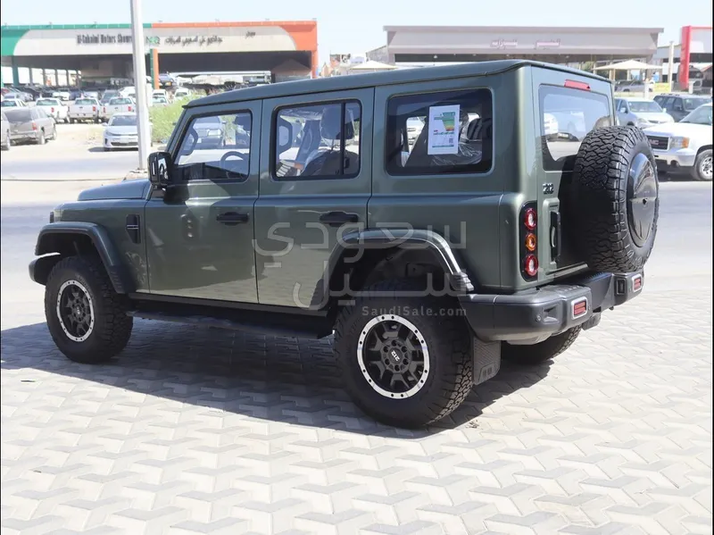 2027 باو 212 T01