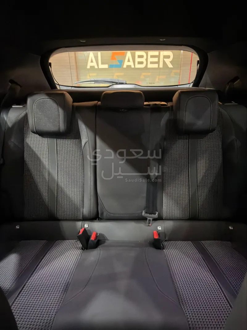 2023 بيجو 2008