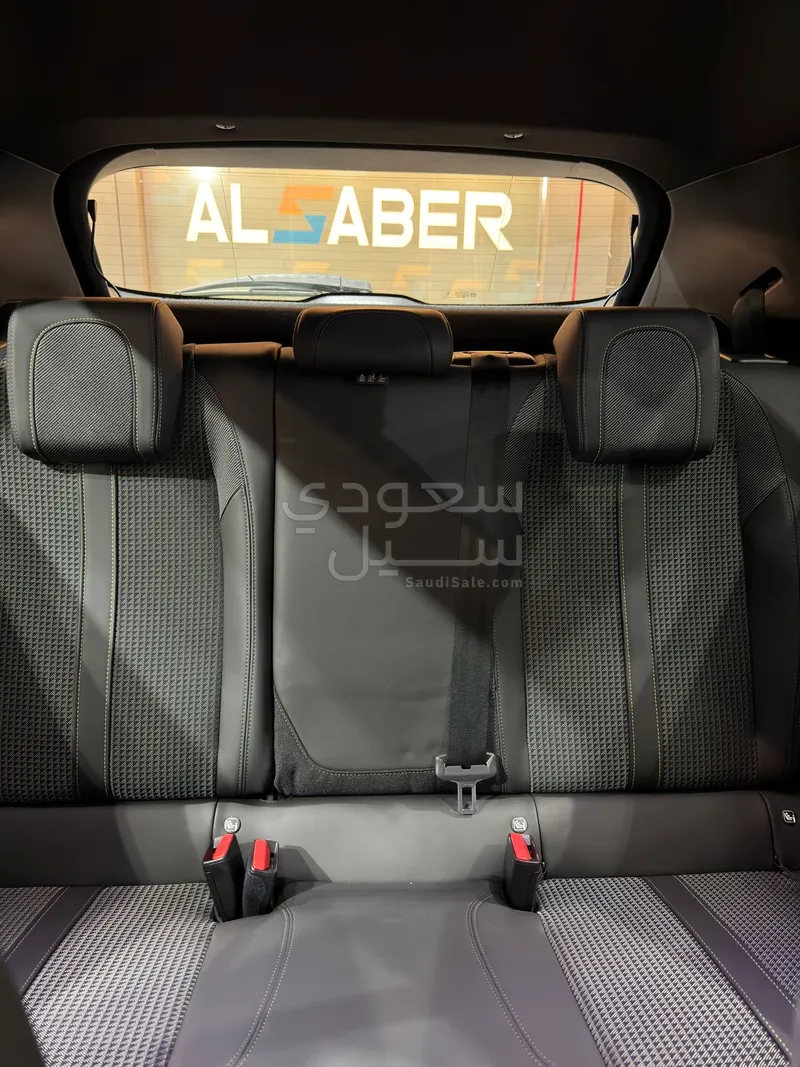2023 بيجو 2008