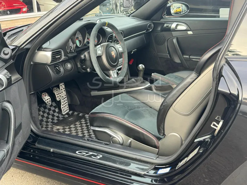 2007 بورش 911 كاريرا 4 اس