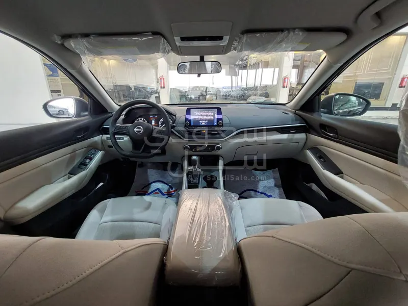 2025 Nissan Altima
