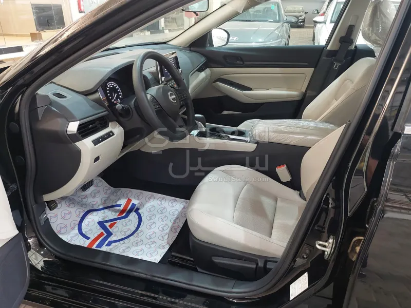 2025 Nissan Altima