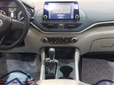 2025 Nissan Altima