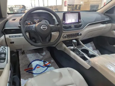 2025 Nissan Altima