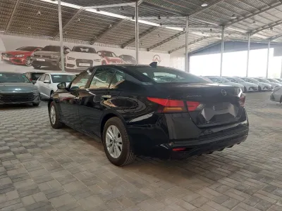 2025 Nissan Altima