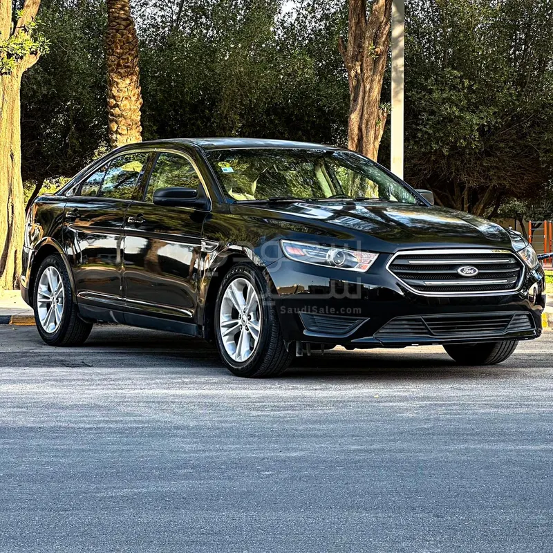 2014 Ford Taurus