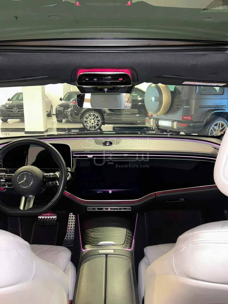 2025 Mercedes-Benz E 300