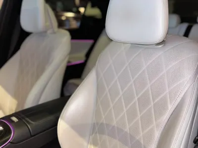 2025 Mercedes-Benz E 300
