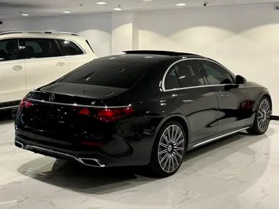 2025 Mercedes-Benz E 300