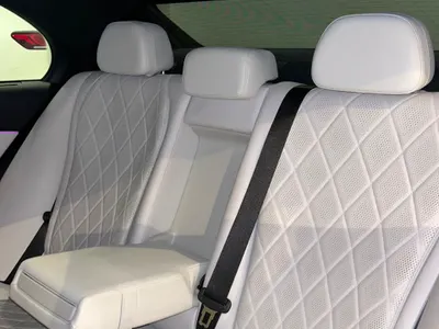 2025 Mercedes-Benz E 300