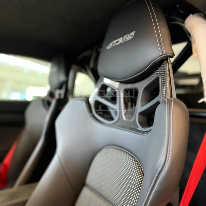 2025 Porsche 911 Carrera
