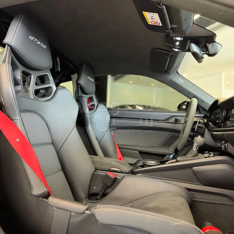 2025 Porsche 911 Carrera