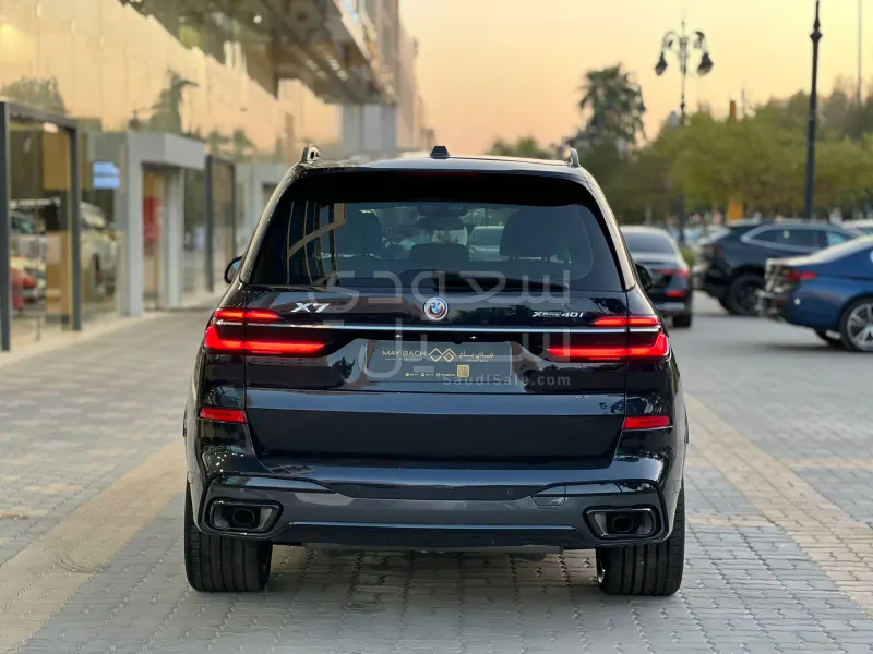 2023 بي ام دبليو الفئة اكس 7 إم كت