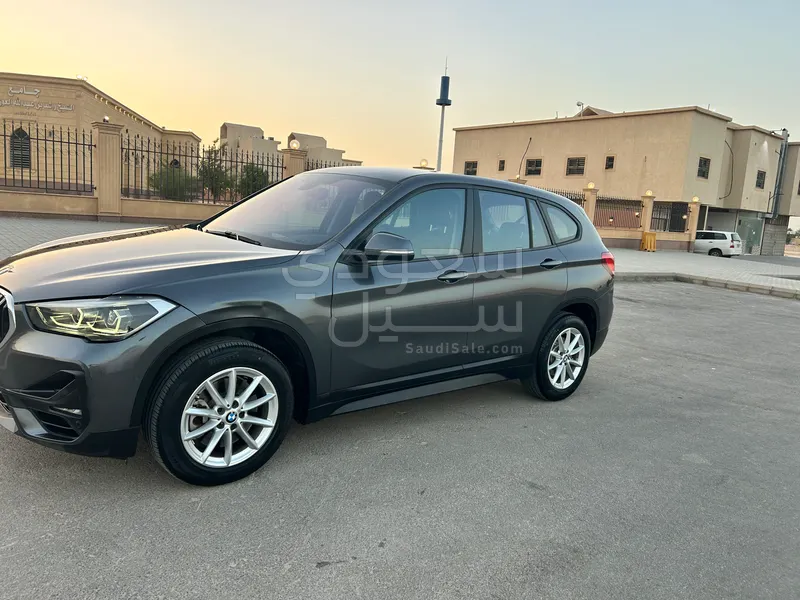 2021 BMW X Series 1