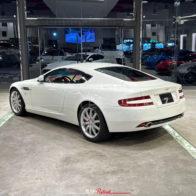 2006 استون مارتن دي بي 9