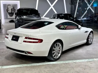 2006 استون مارتن دي بي 9