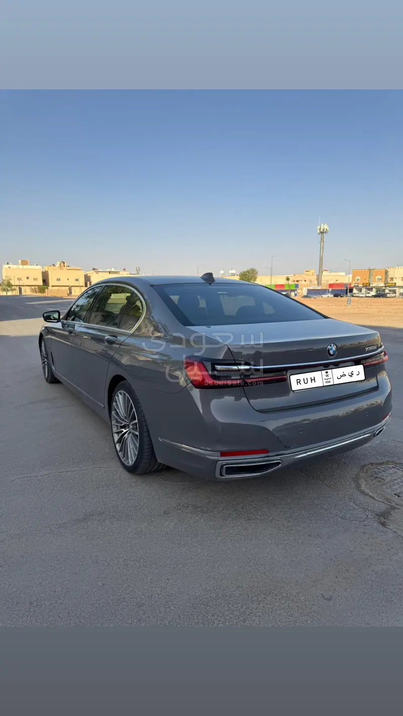 2020 بي ام دبليو الفئة السابعة 730 إل أي