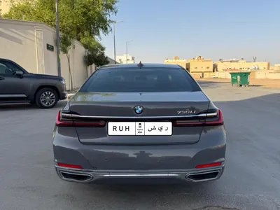 2020 بي ام دبليو الفئة السابعة 730 إل أي