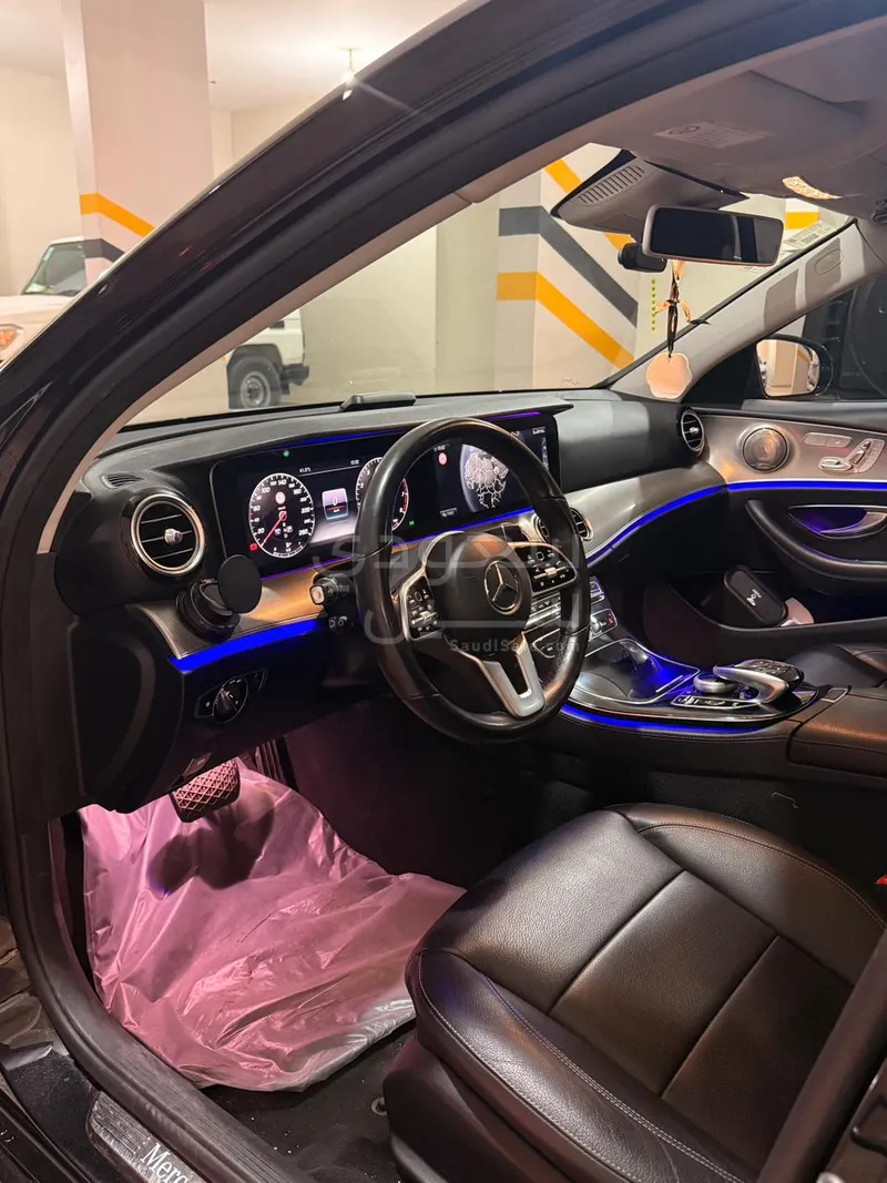 2019 Mercedes-Benz E 300