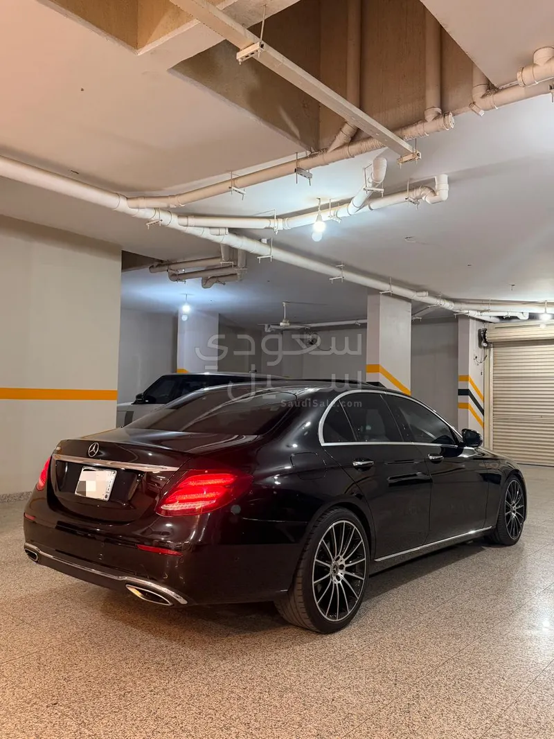 2019 Mercedes-Benz E 300