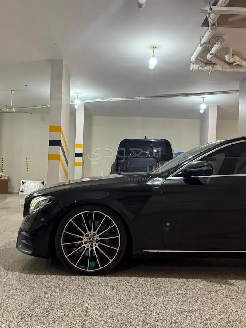 2019 Mercedes-Benz E 300