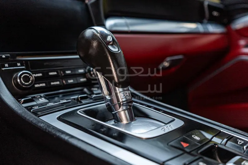 2017 بورش 911 كاريرا