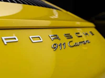 2017 بورش 911 كاريرا