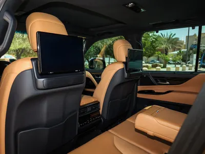 2024 لكزس إل إكس 600