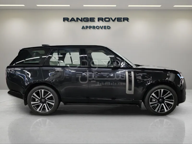 2025 Land Rover Range Rover Vogue SE