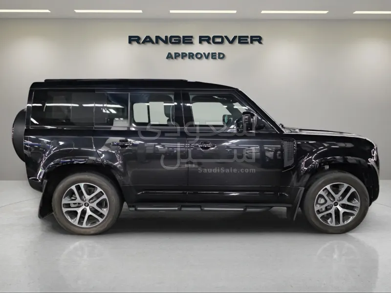 2025 Land Rover Defender 110 X dynamic