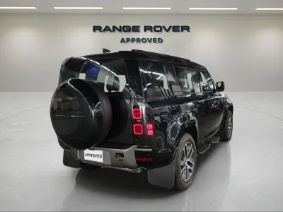 2025 Land Rover Defender 110 X dynamic