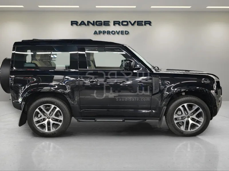 2025 Land Rover Defender 90 X DYNAMIC