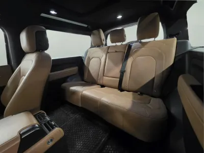 2025 Land Rover Defender 90 X DYNAMIC