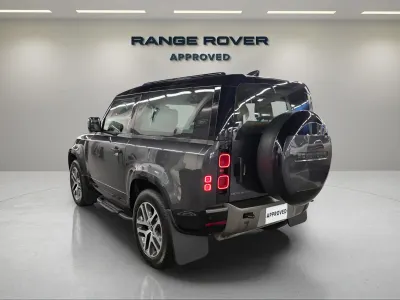 2025 Land Rover Defender 90 X DYNAMIC