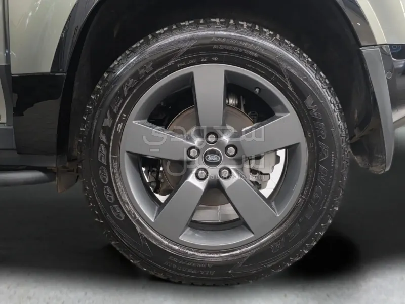 2025 Land Rover Defender 90 X DYNAMIC
